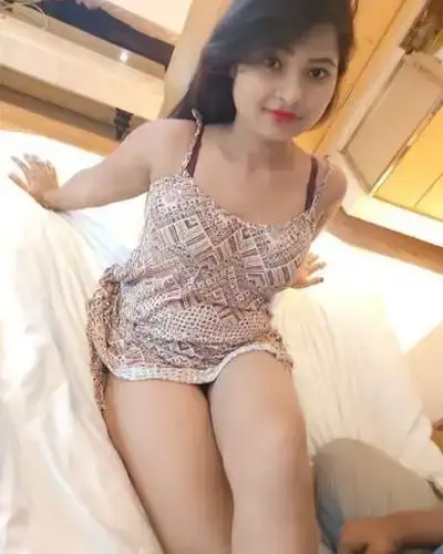 Call Girls in Azad Nagar